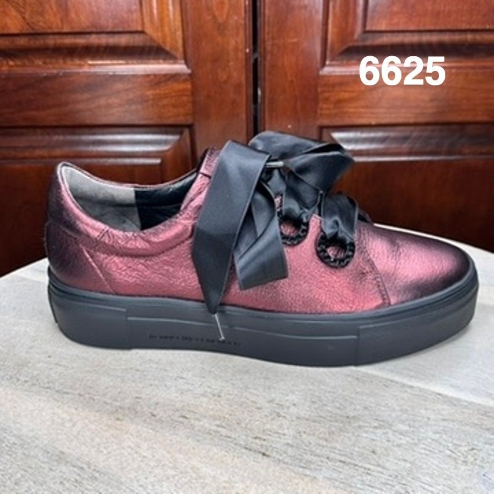 Kennel & Schmenger Metallic Leather Sneakers Ribbon Lace Burgundy Womens 5.5